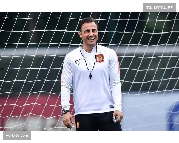 严鼎皓母亲陪伴康复，给予球员巨大心理支持